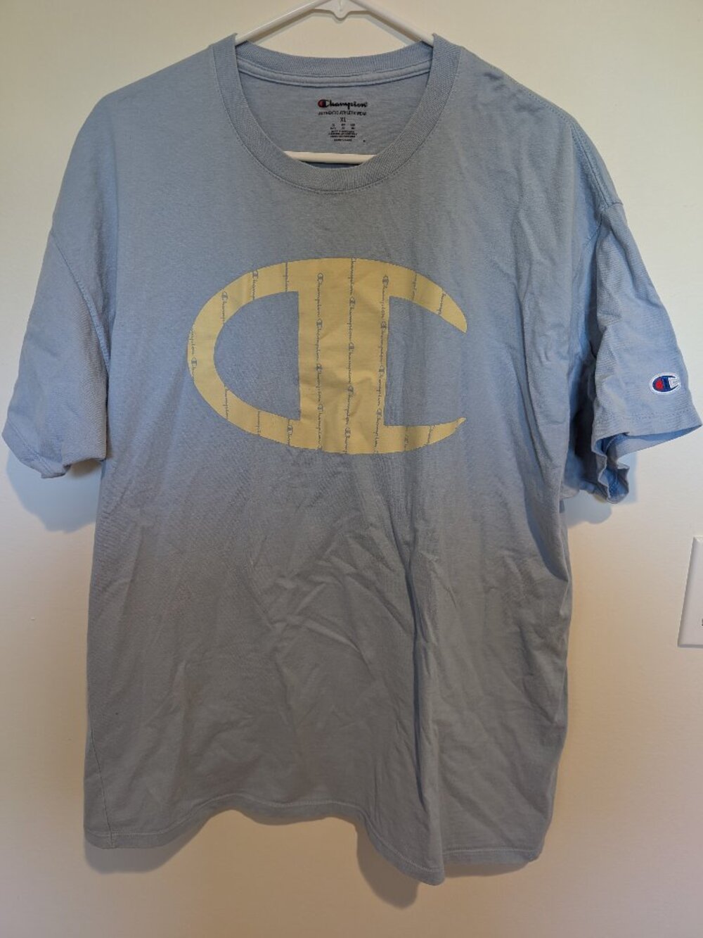 Champion Branded Light Blue Tee Shirt - Size XL - Picture 1 of 3